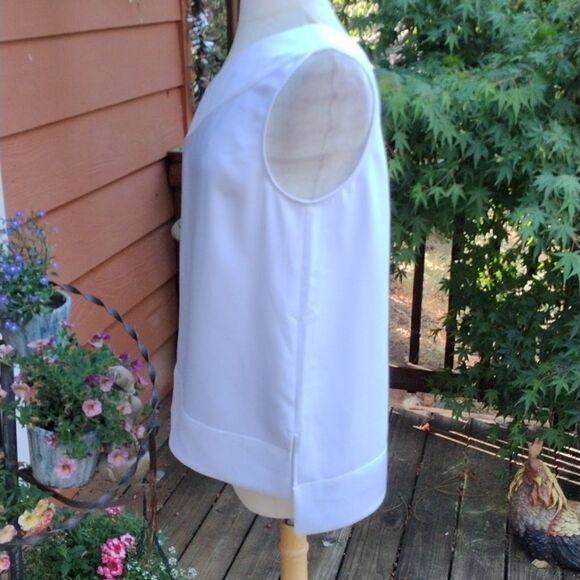 Banana Republic One Shoulder Top - Picture 3 of 11